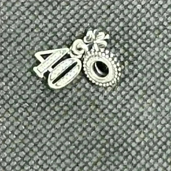 Pandora 40th Celebration Dangle Charm sparkling luck cubic zirconias - Picture 1 of 2